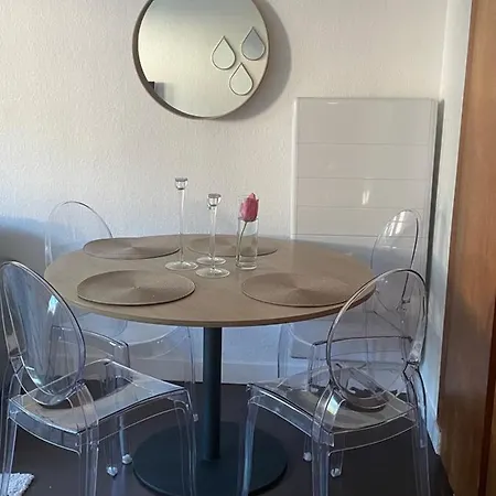 Σπίτι διακοπών 50 M2 T2 Au Calme, Lumineux, Confortable, Cosy, Climatise, Privatif Avec Parking Gratuit Et Terrasse *