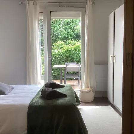 50 M2 T2 Au Calme, Lumineux, Confortable, Cosy, Climatise, Privatif Avec Parking Gratuit Et Terrasse Σπίτι διακοπών *