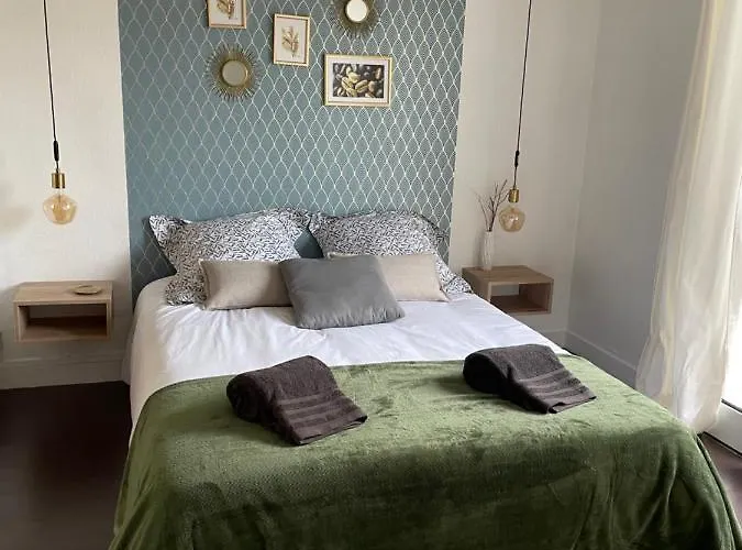 50 M2 T2 Au Calme, Lumineux, Confortable, Cosy, Climatise, Privatif Avec Parking Gratuit Et Terrasse Ferienhaus Toulouse