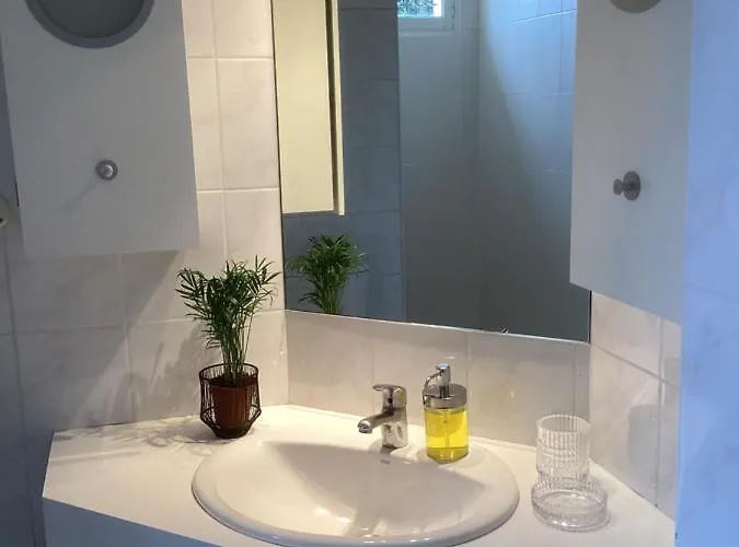 50 M2 T2 Au Calme, Lumineux, Confortable, Cosy, Climatise, Privatif Avec Parking Gratuit Et Terrasse Ferienhaus Toulouse