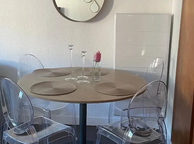 Ferienhaus 50 M2 T2 Au Calme, Lumineux, Confortable, Cosy, Climatise, Privatif Avec Parking Gratuit Et Terrasse *