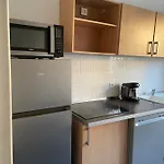 펜션 50 M2 T2 Au Calme, Lumineux, Confortable, Cosy, Climatise, Privatif Avec Parking Gratuit Et Terrasse 툴루즈